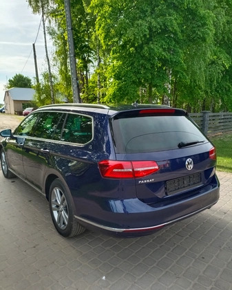 Volkswagen Passat cena 78000 przebieg: 168000, rok produkcji 2018 z Jeziorany małe 326